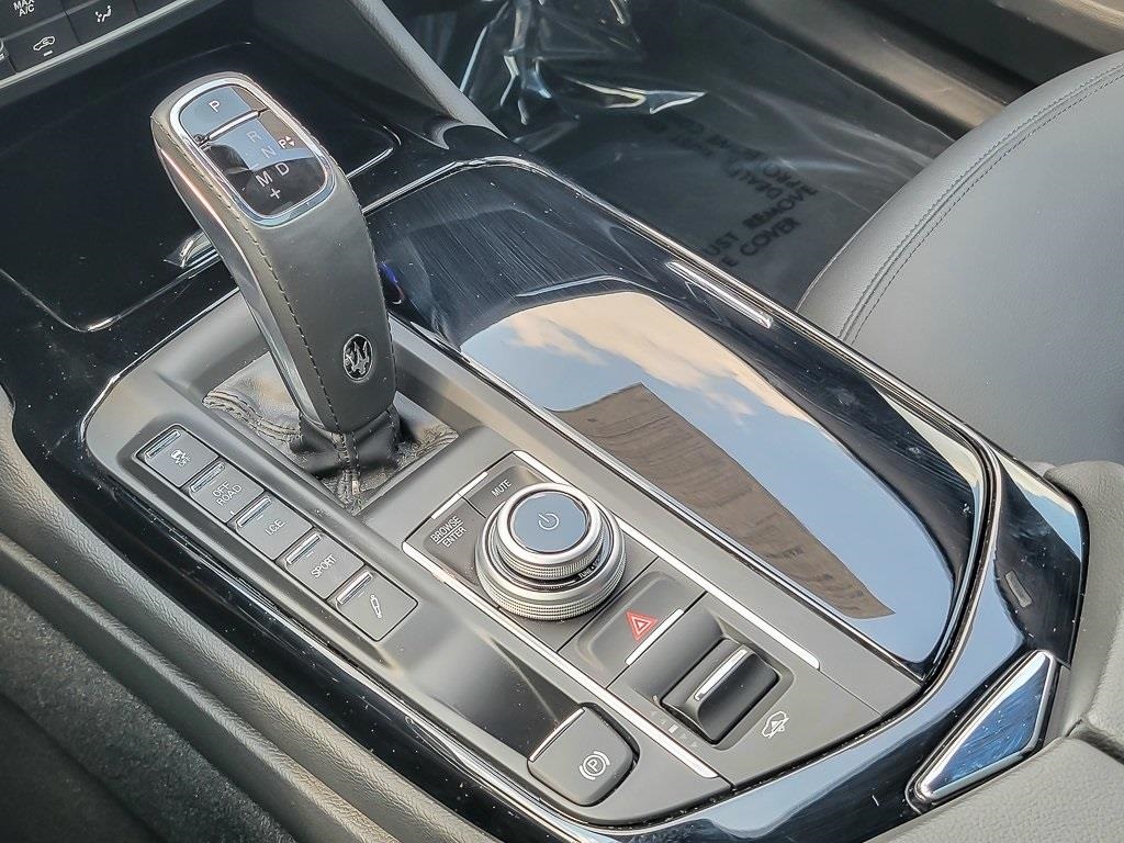 2022 Maserati Levante GT photo 16