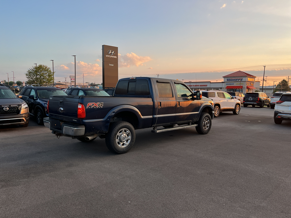 2016 Ford F-250 XLT photo 3