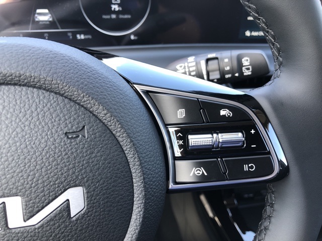 2026 Kia Seltos EX photo 14