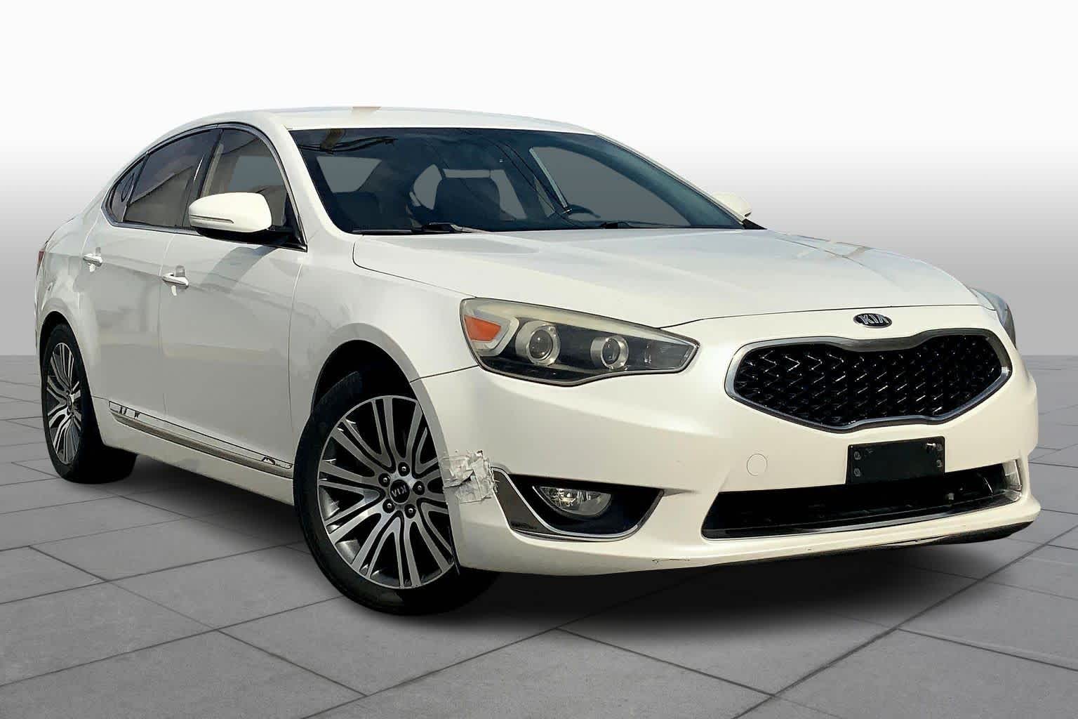 Used 2016 Kia Cadenza Limited with VIN KNALN4D74G5216473 for sale in El Paso, TX