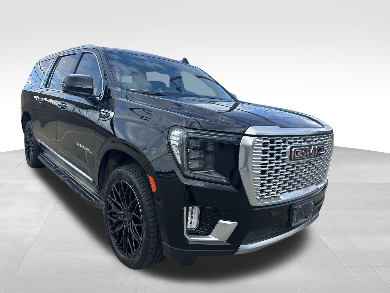 2021 Gmc Yukon XL Denali photo 2