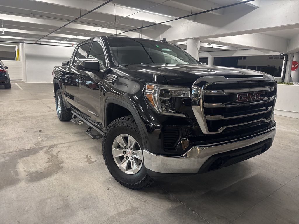 2021 GMC Sierra 1500 SLE's photo