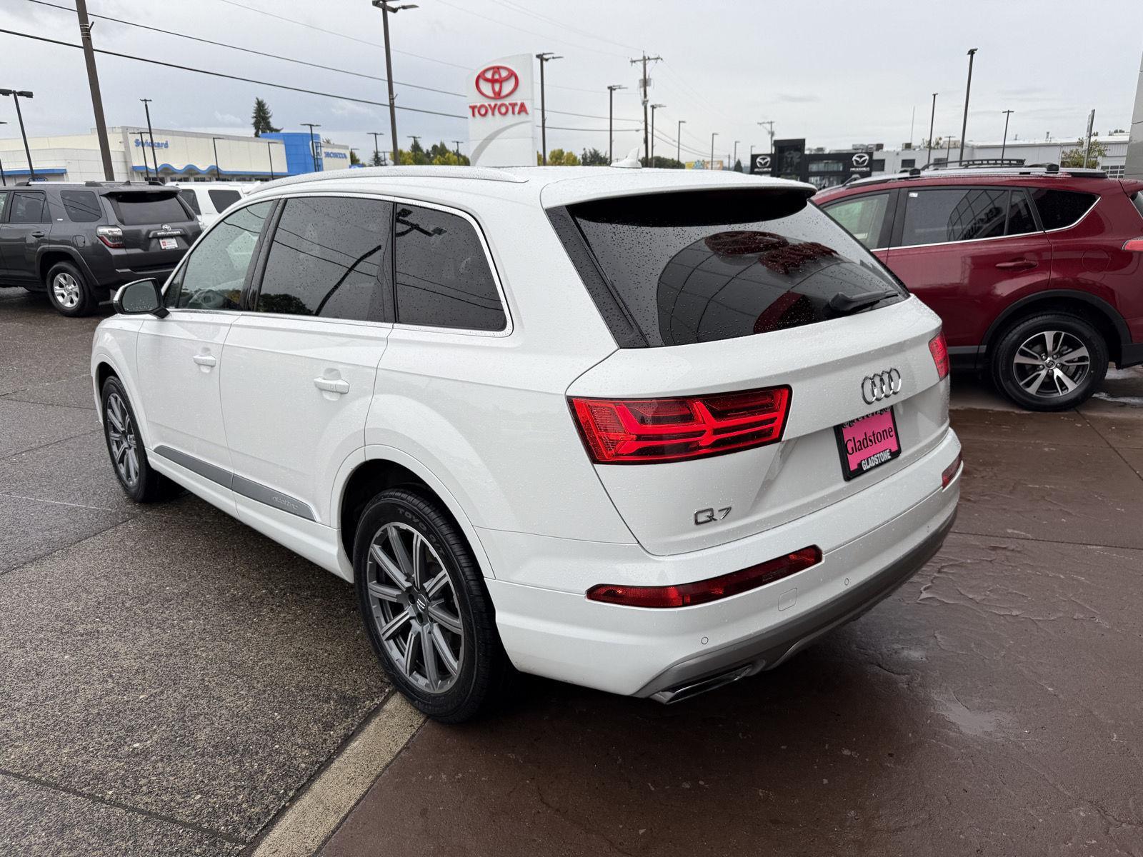 2019 Audi Q7 Premium photo 3