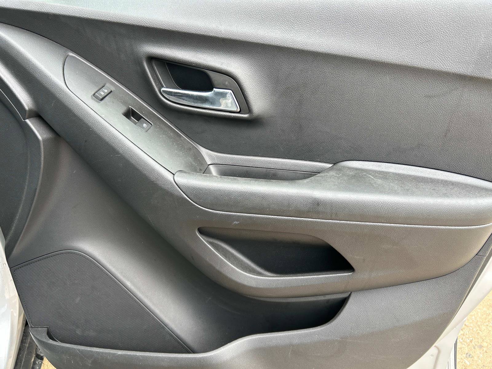 2022 Chevrolet Trax LT photo 24