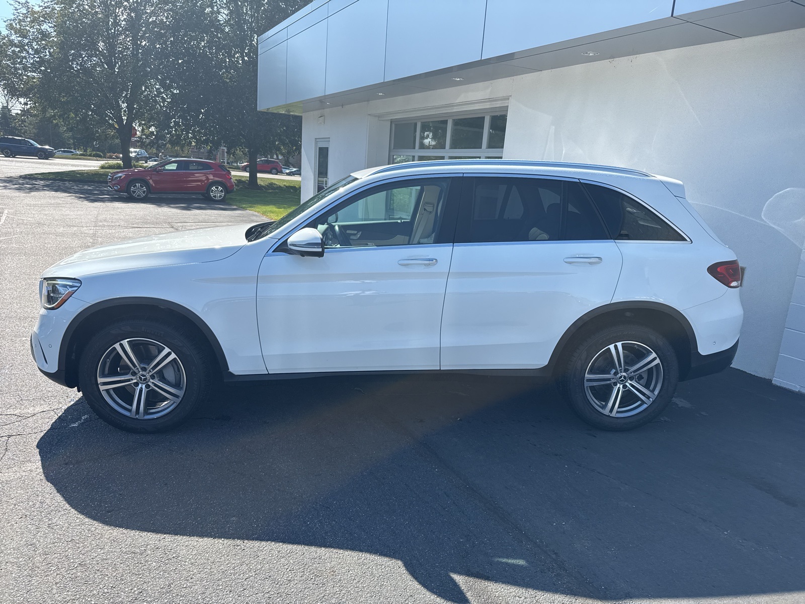 2022 Mercedes Benz GLC 300 4MATIC photo 2