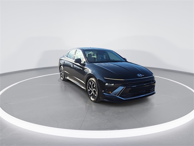 2024 Hyundai Sonata SEL photo 2