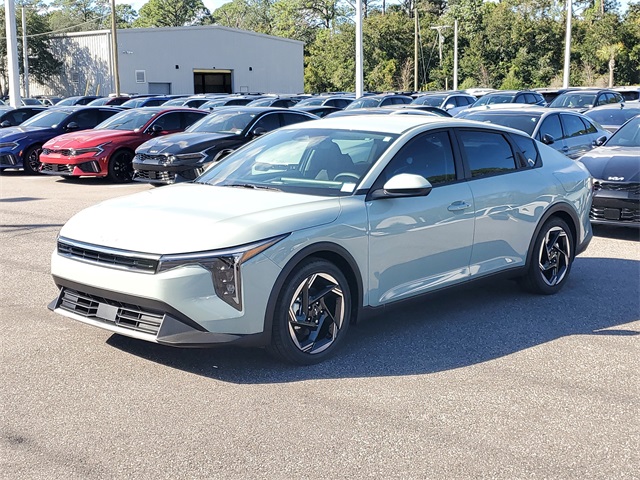 2025 Kia K4 EX photo 3