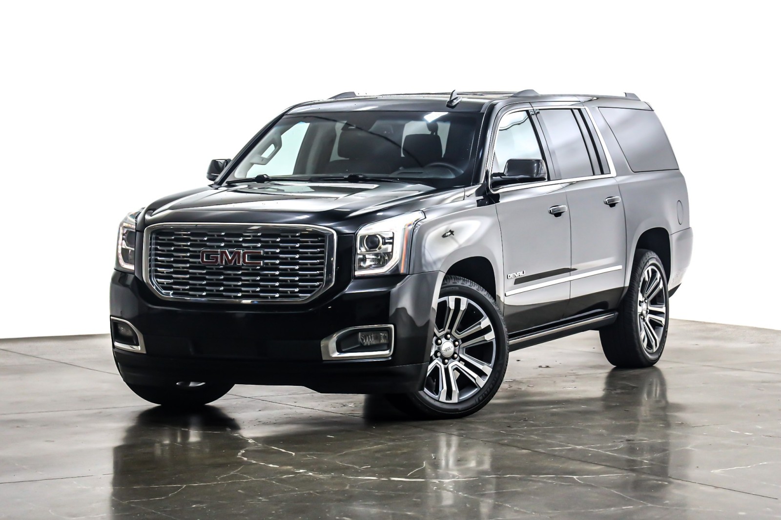 2020 GMC Yukon XL Denali's photo