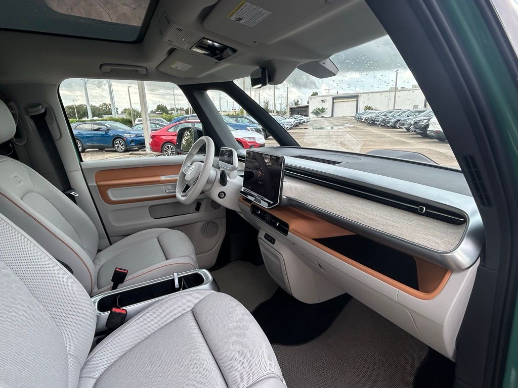 2025 Volkswagen ID. Buzz Pro Plus photo 33