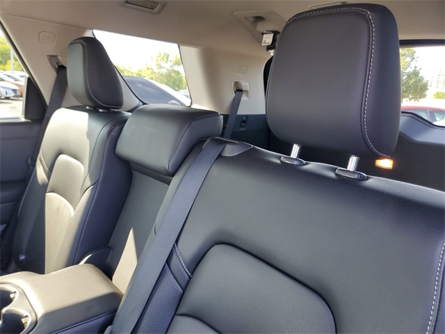 2024 Nissan Pathfinder SL photo 11