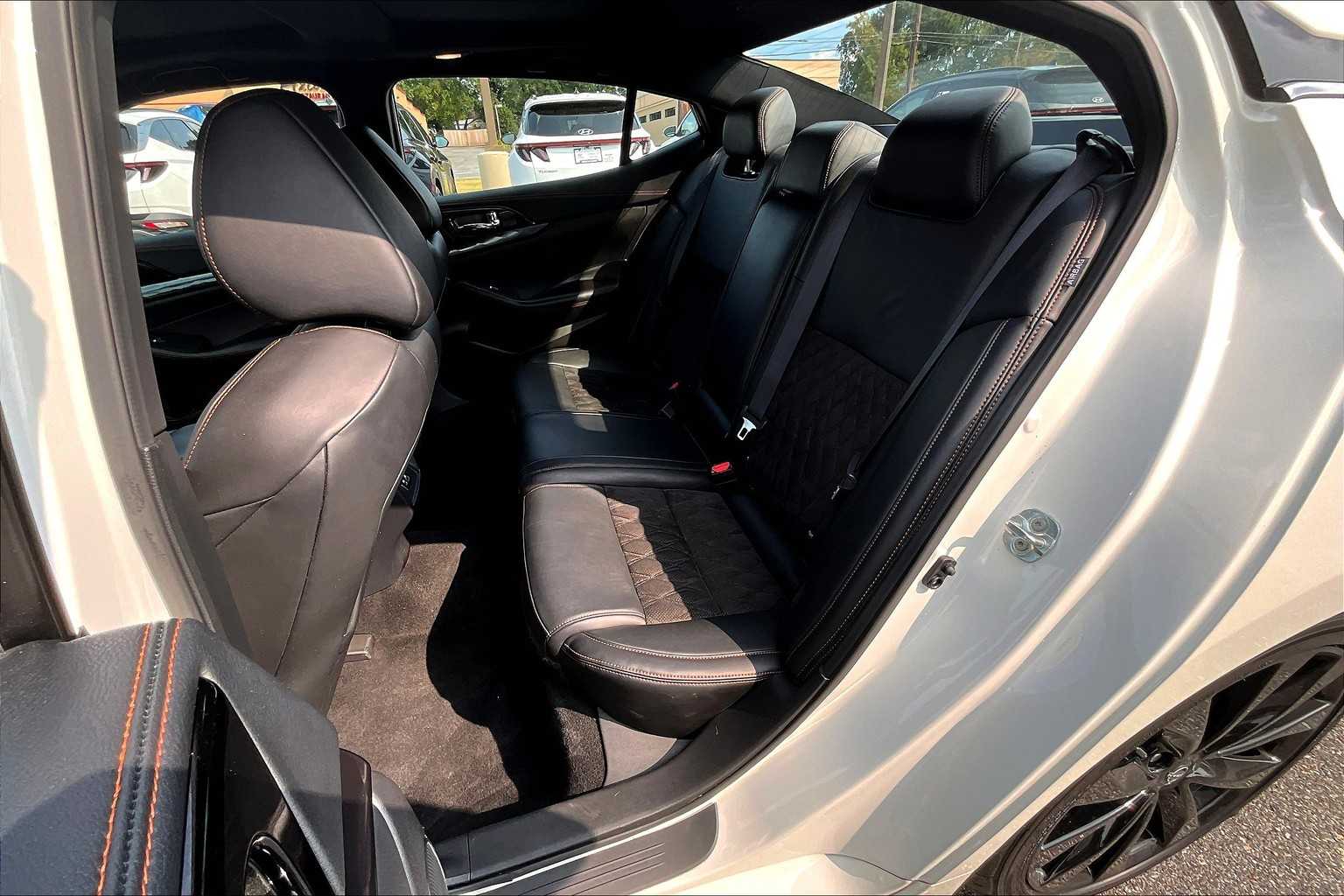 2023 Nissan Maxima SR photo 18
