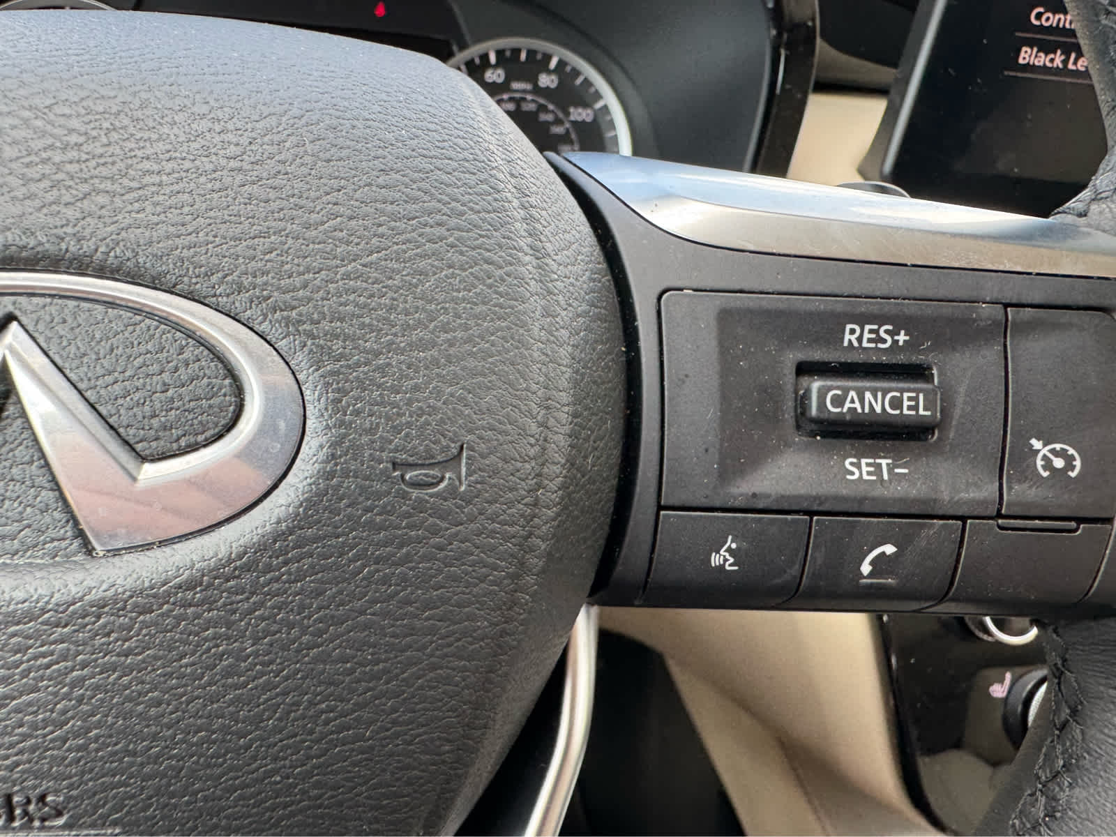2025 Infiniti QX60 Pure photo 15