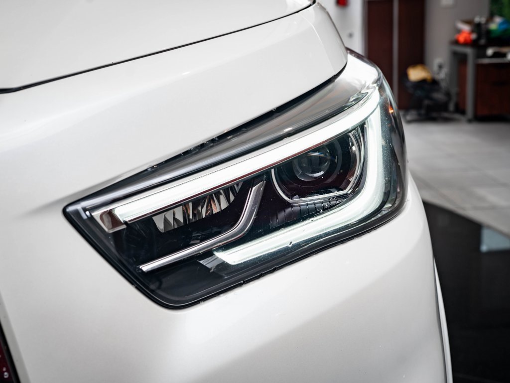 2021 Infiniti QX80 Luxe photo 15