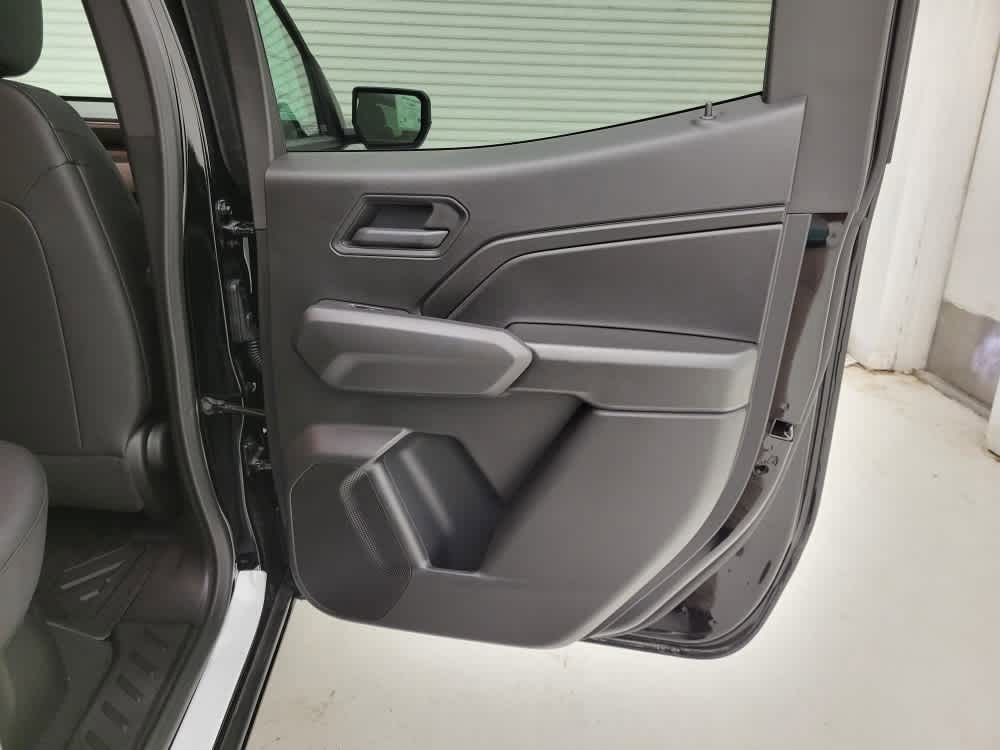 2026 Chevrolet Colorado Trail Boss photo 31