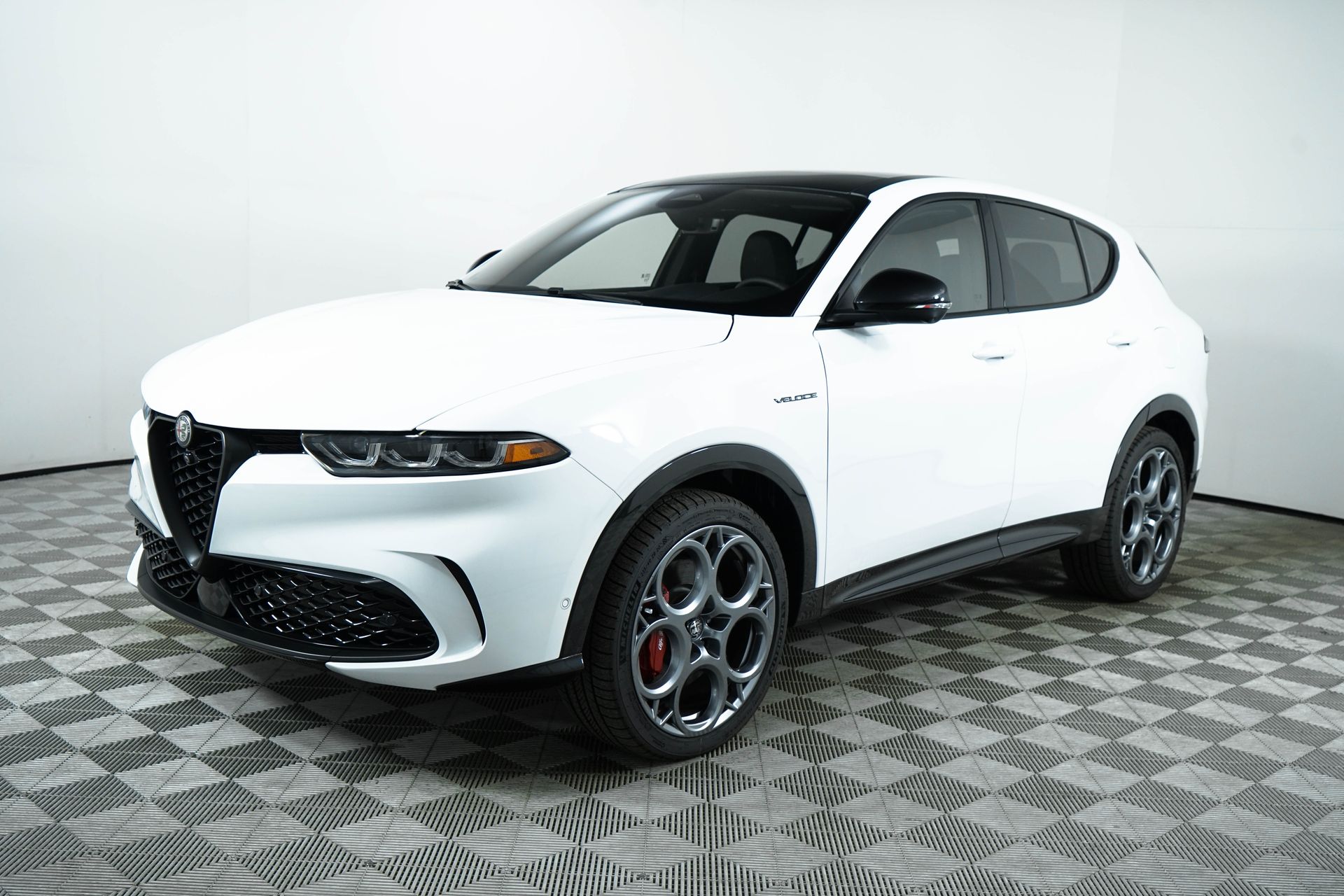 2024 Alfa Romeo Tonale Veloce photo 2