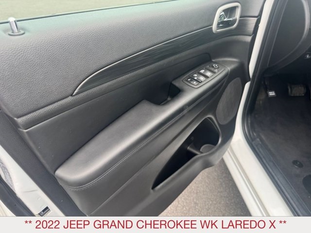 2022 Jeep Cherokee Laredo X photo 6