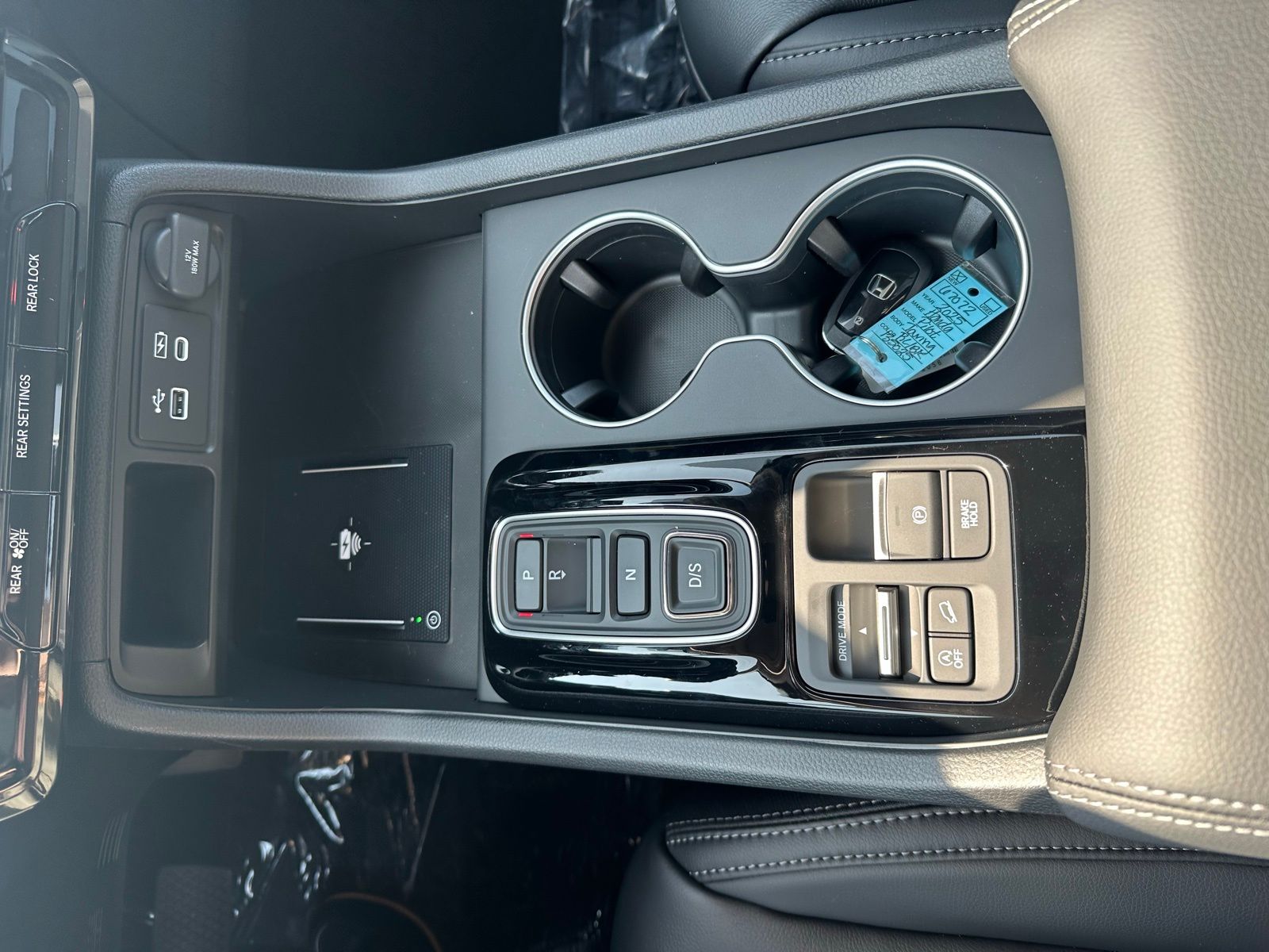2025 Honda Pilot Touring photo 16