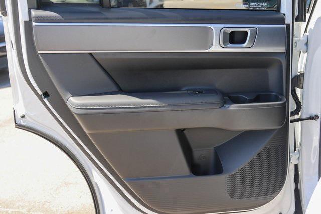 New 2026 Hyundai SEL FWD image 11