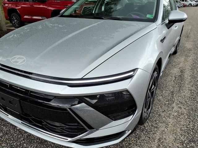 2026 Hyundai Sonata SEL Sport photo 3