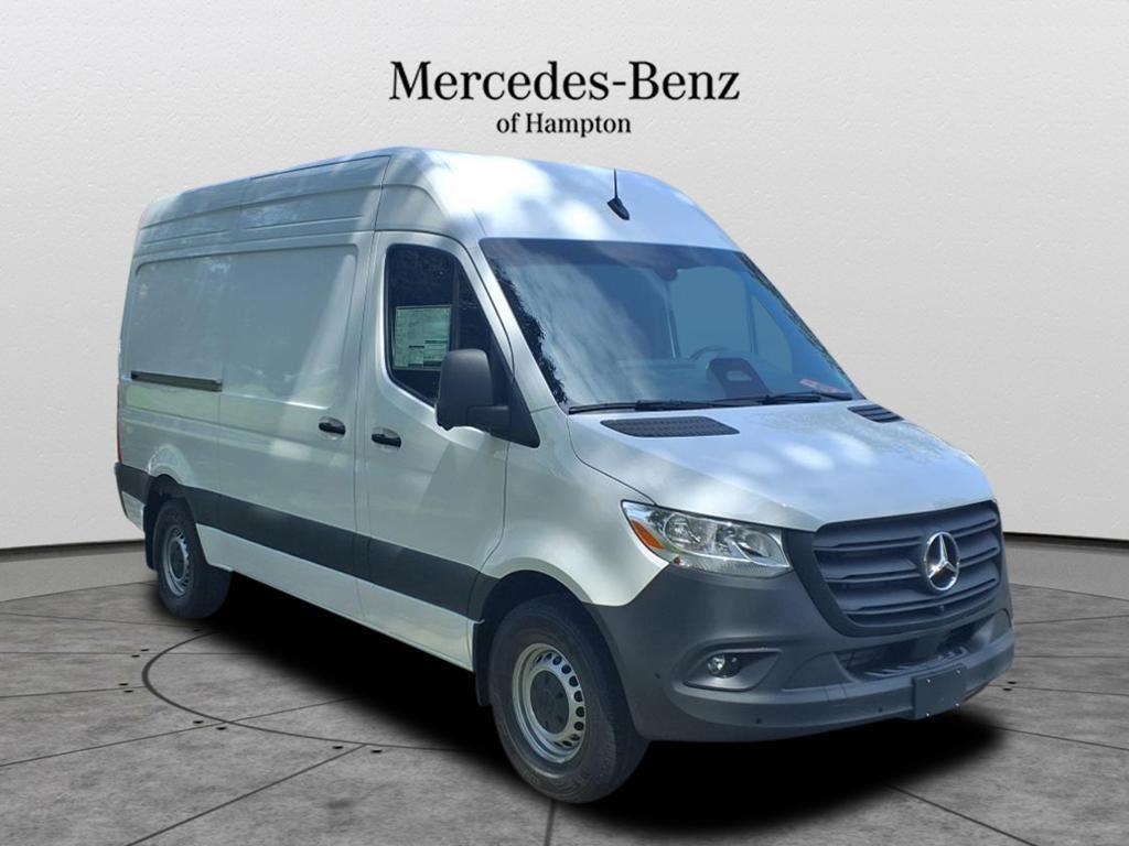 2025 Mercedes-Benz Sprinter Cargo Van Base