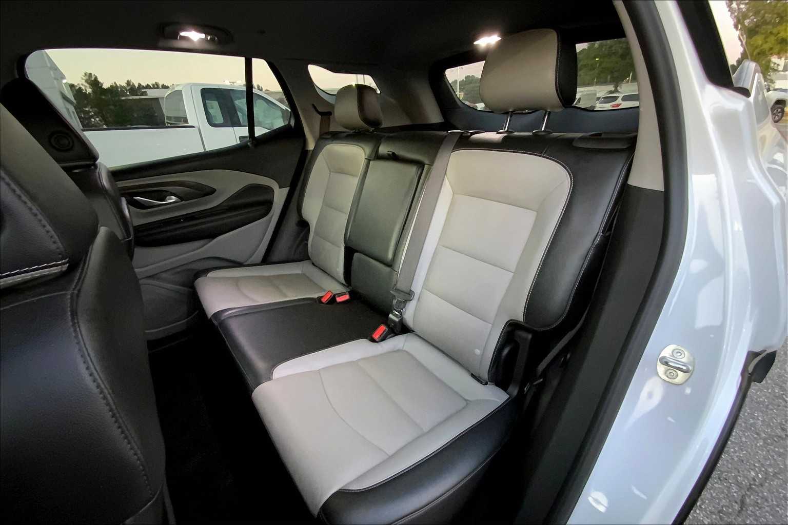 2024 Gmc Terrain SLT photo 18