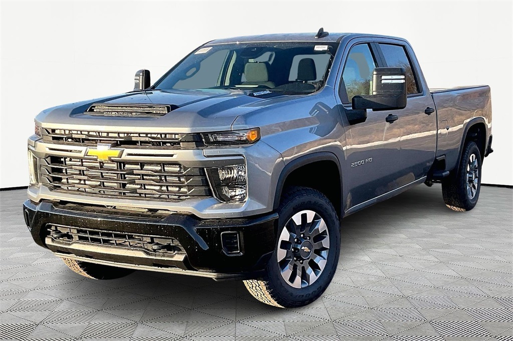2026 Chevrolet Silverado 2500HD Custom's photo