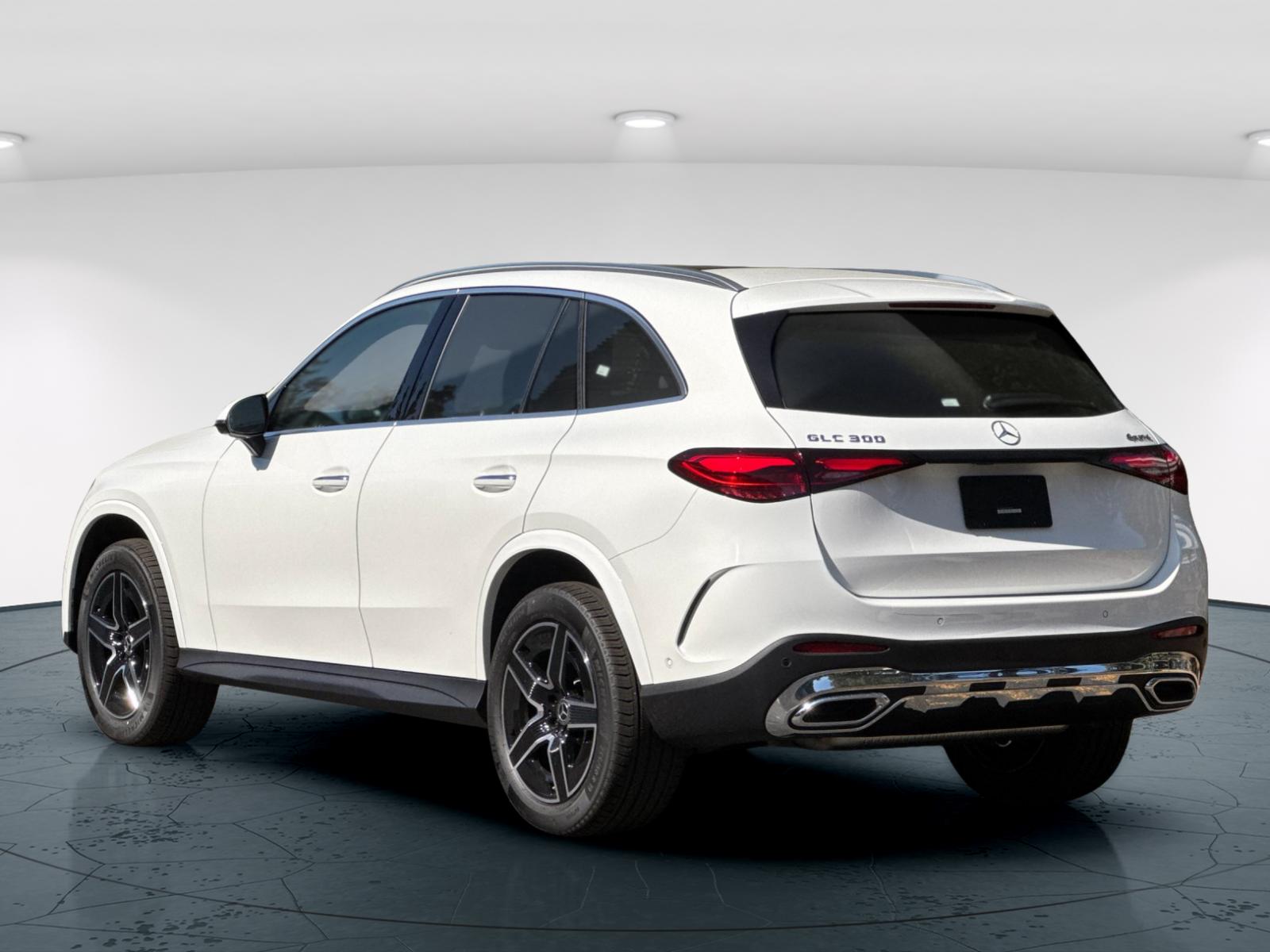2025 Mercedes Benz GLC 300 4MATIC photo 4