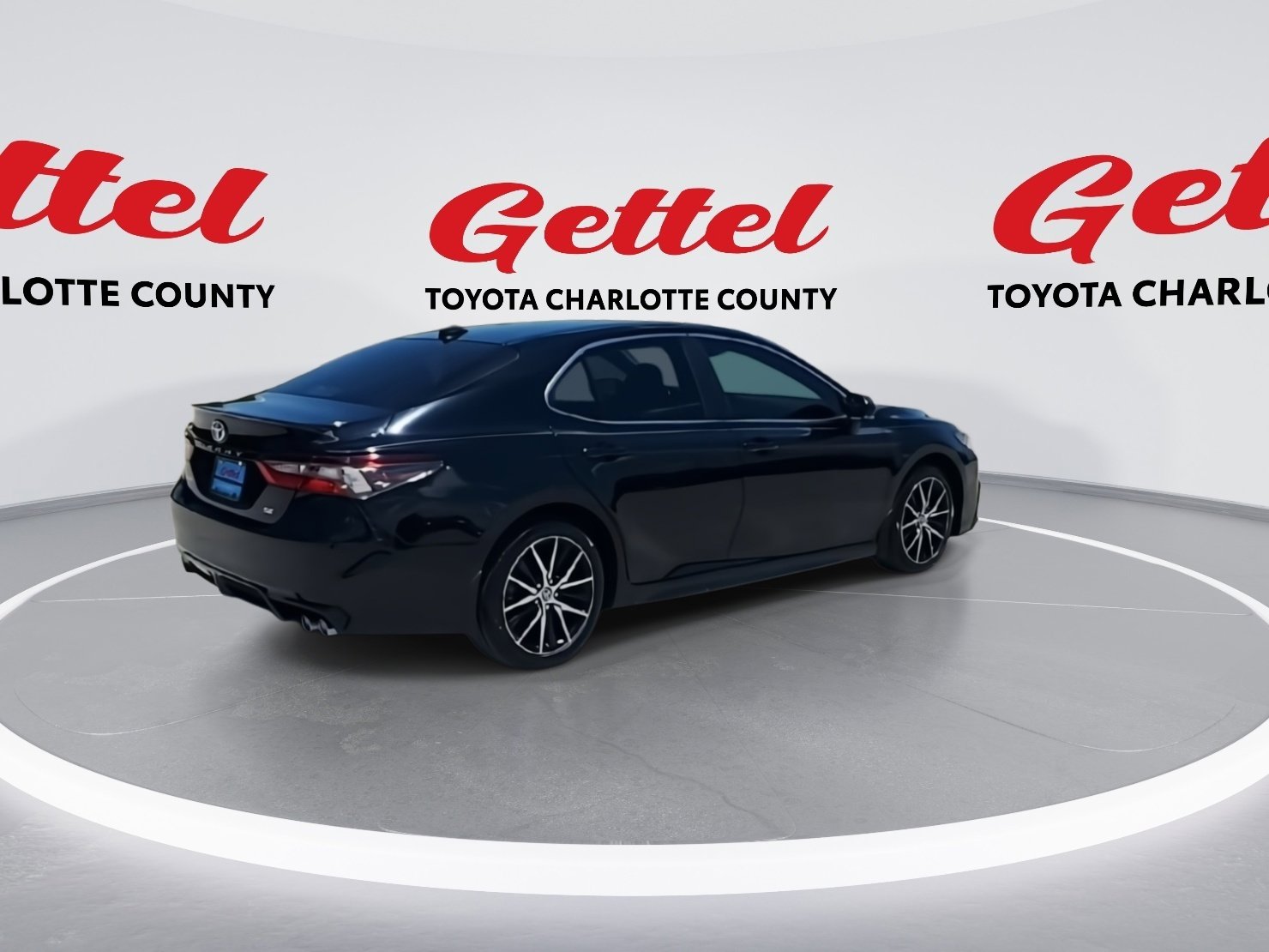 2023 Toyota Camry SE photo 7