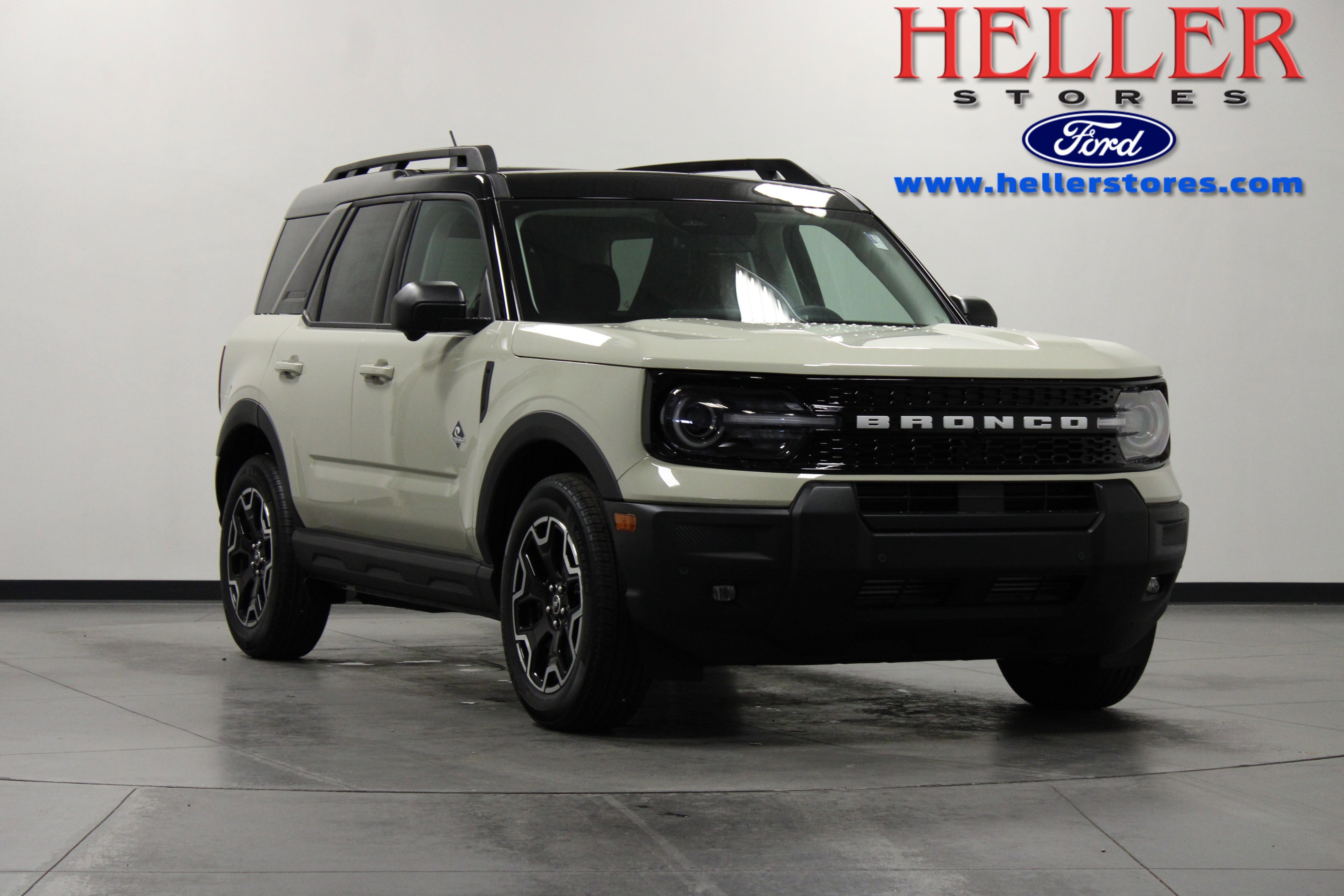2025 Ford Bronco Sport Outer Banks's photo