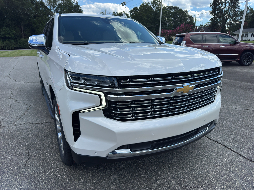 2021 Chevrolet Suburban Premier photo 2