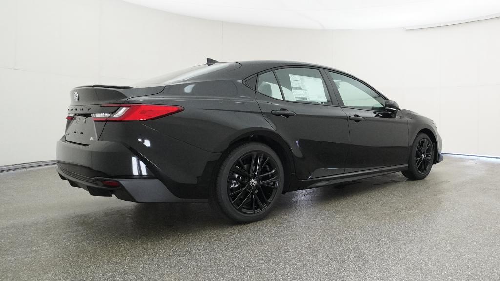 2025 Toyota Camry SE photo 18