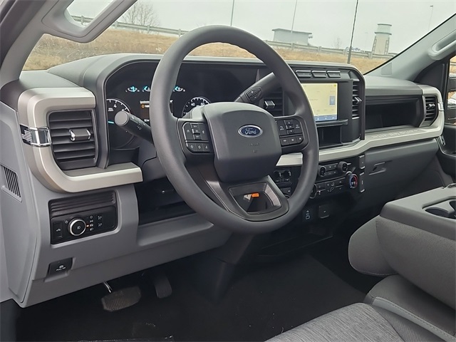2024 Ford F-350 XL photo 2