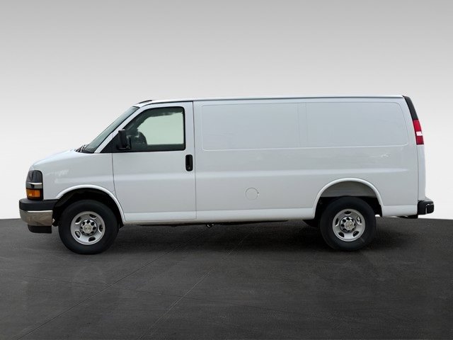 2025 Chevrolet Express Cargo 2500 photo 5