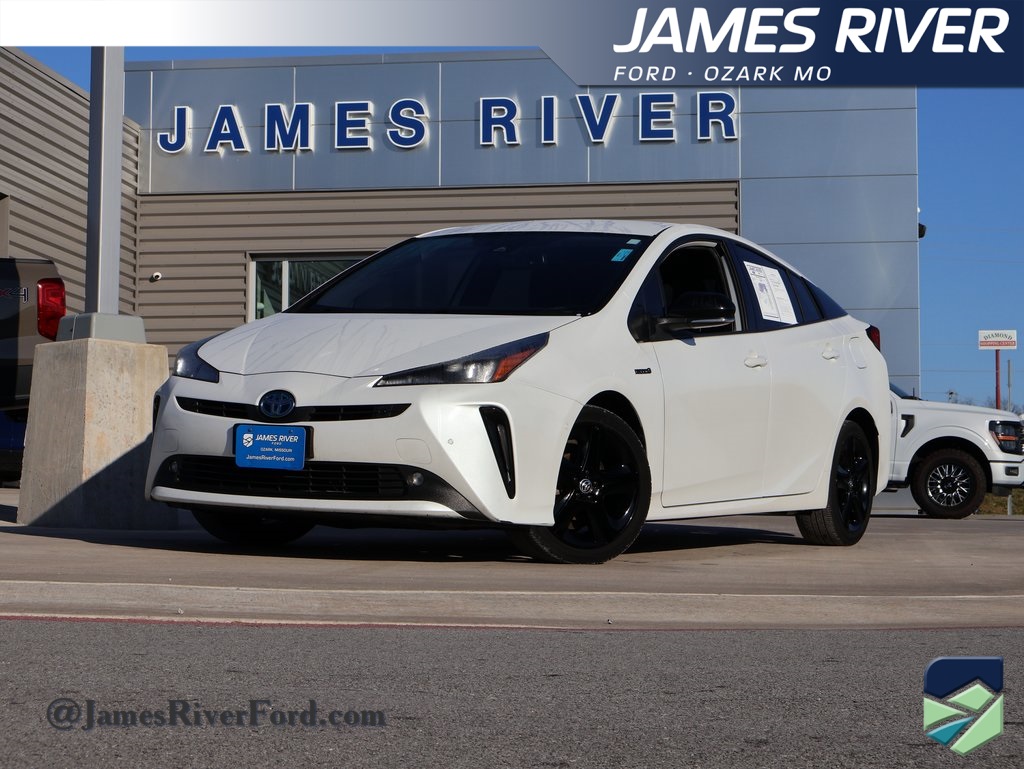 2021 Toyota Prius 20th Anniversary Edition's photo