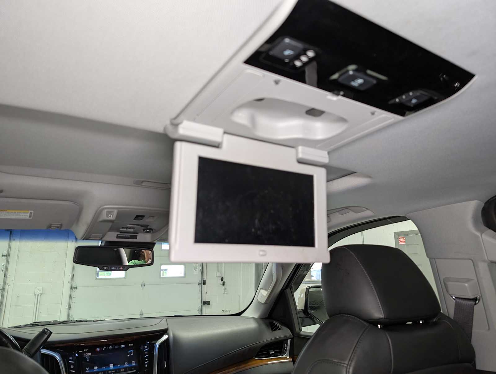 2016 Cadillac Escalade ESV Premium photo 22