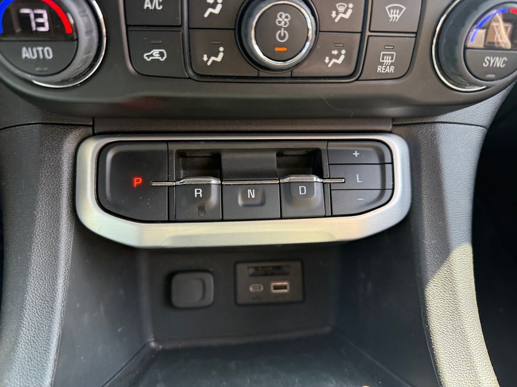 2023 Gmc Acadia SLT photo 16