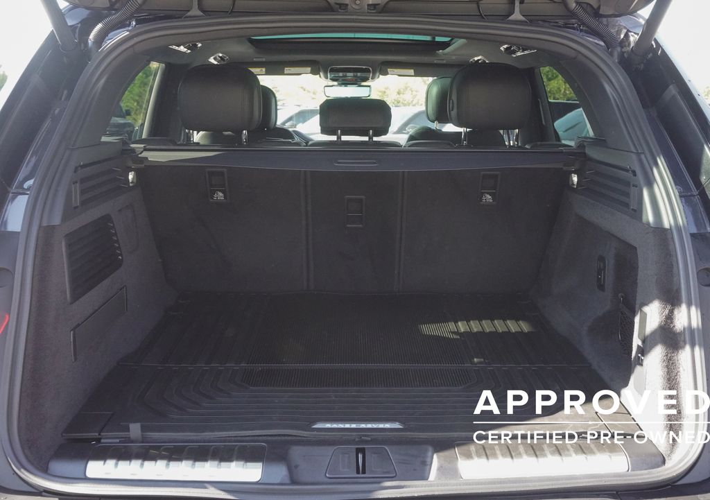 2025 Land Rover Range Rover Sport SE photo 27