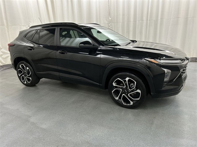 2025 Chevrolet Trax RS's photo