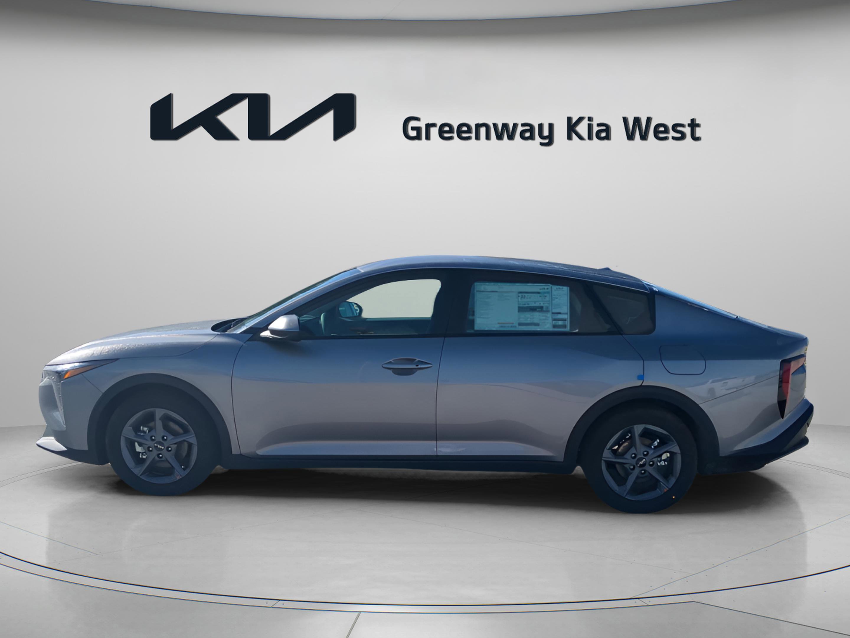 2025 Kia K4 LXS photo 4