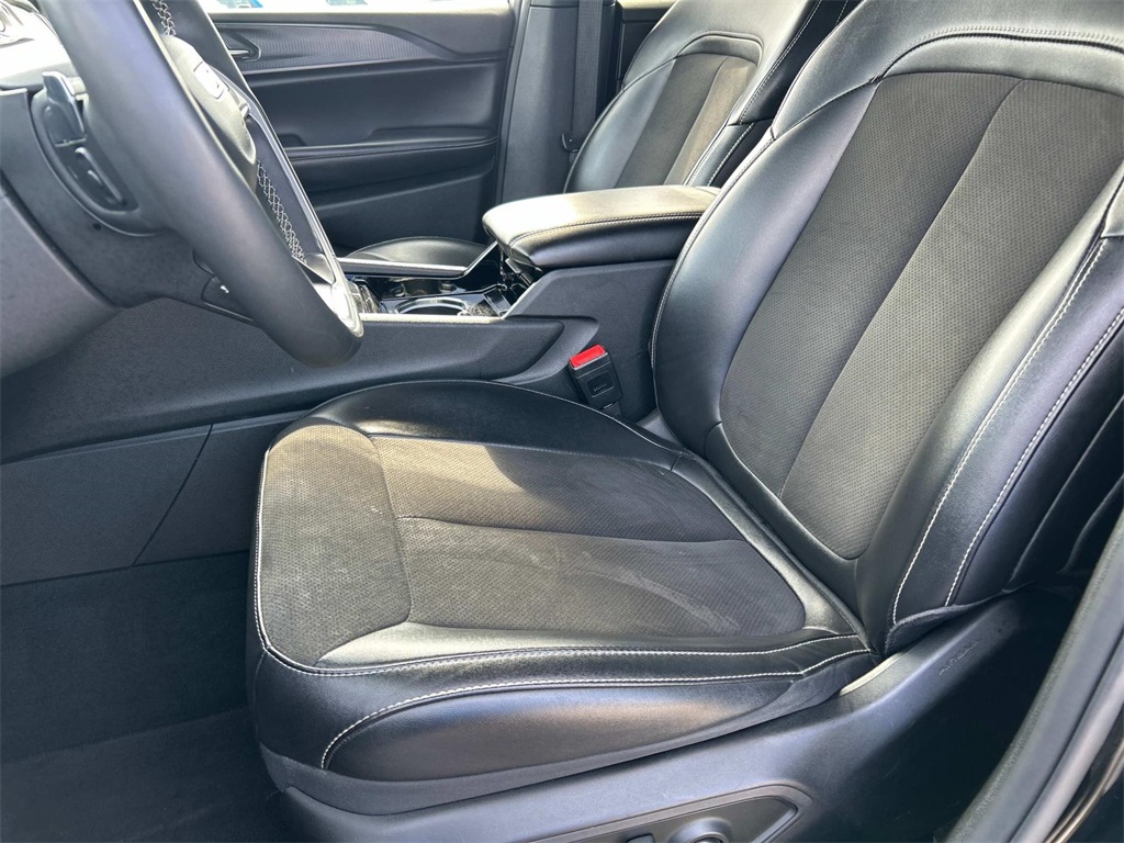 2023 Jeep Grand Cherokee Altitude X photo 25