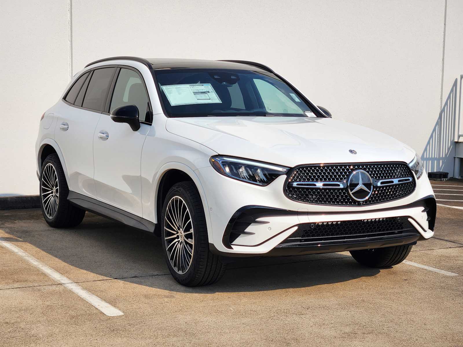 2026 Mercedes Benz GLC 300 photo 2