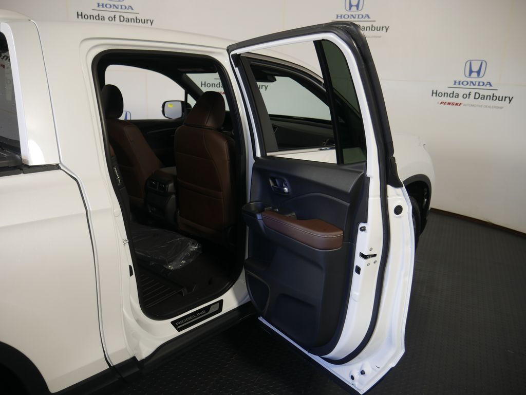 2025 Honda Ridgeline RTL photo 6