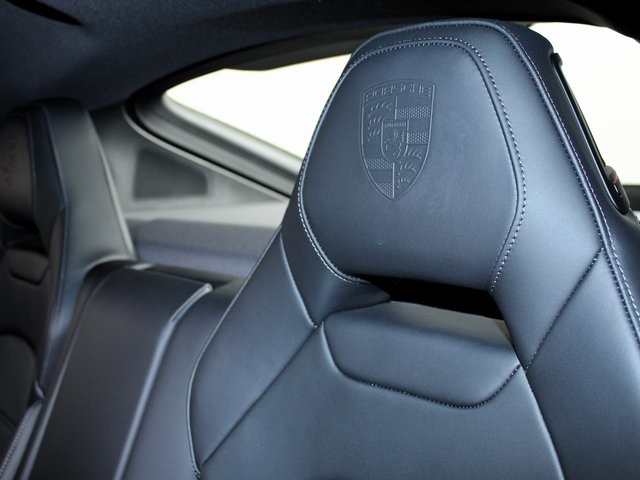 2025 Porsche Panamera 4 photo 23