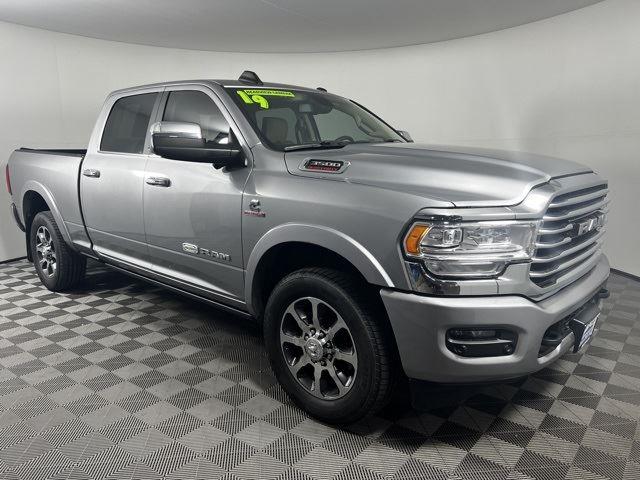 2019 Ram 3500 Laramie Longhorn photo 3