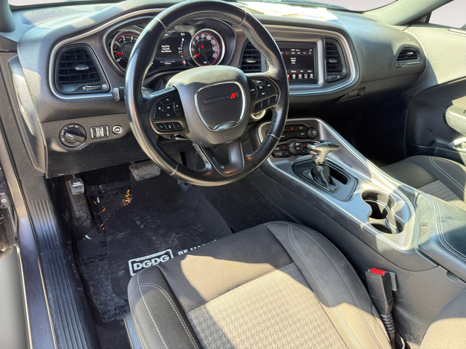 2021 Dodge Challenger SXT photo 15