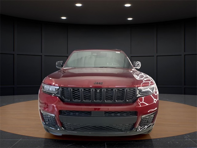 2025 Jeep Grand Cherokee Limited photo 8
