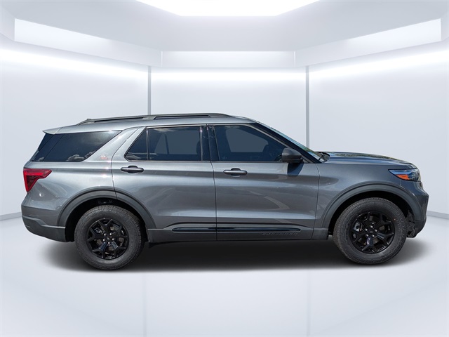 2022 Ford Explorer Timberline photo 2