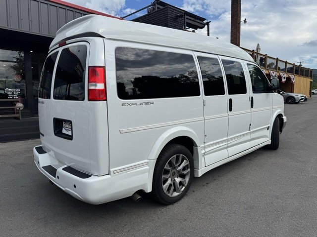 2022 Chevrolet Express Cargo Van 2500 photo 5