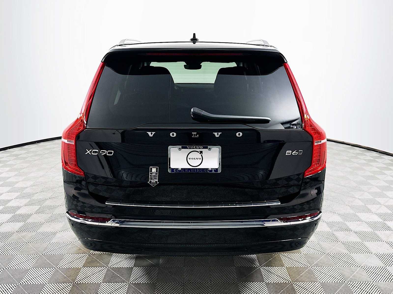 2025 Volvo XC90 Plus photo 3