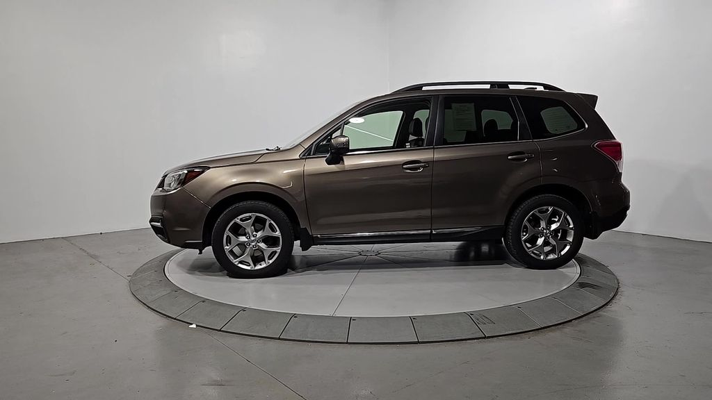 2017 Subaru Forester 2.5i Touring photo 2